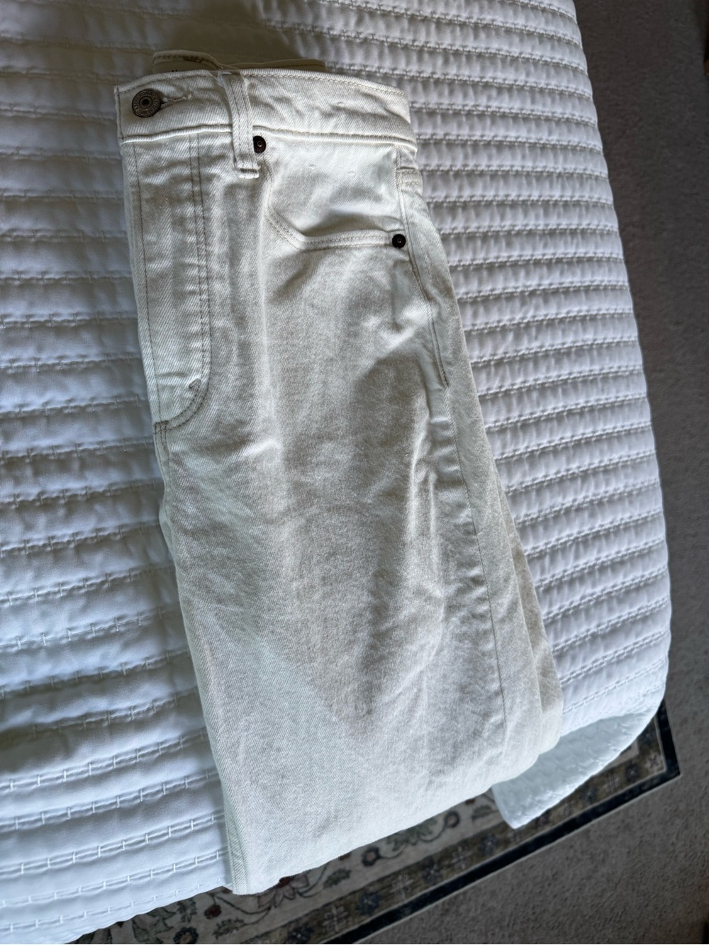 Abercrombie High-Rise 90s Relaxed Jean - White (Size 27 Regular) - Picture 5 of 8